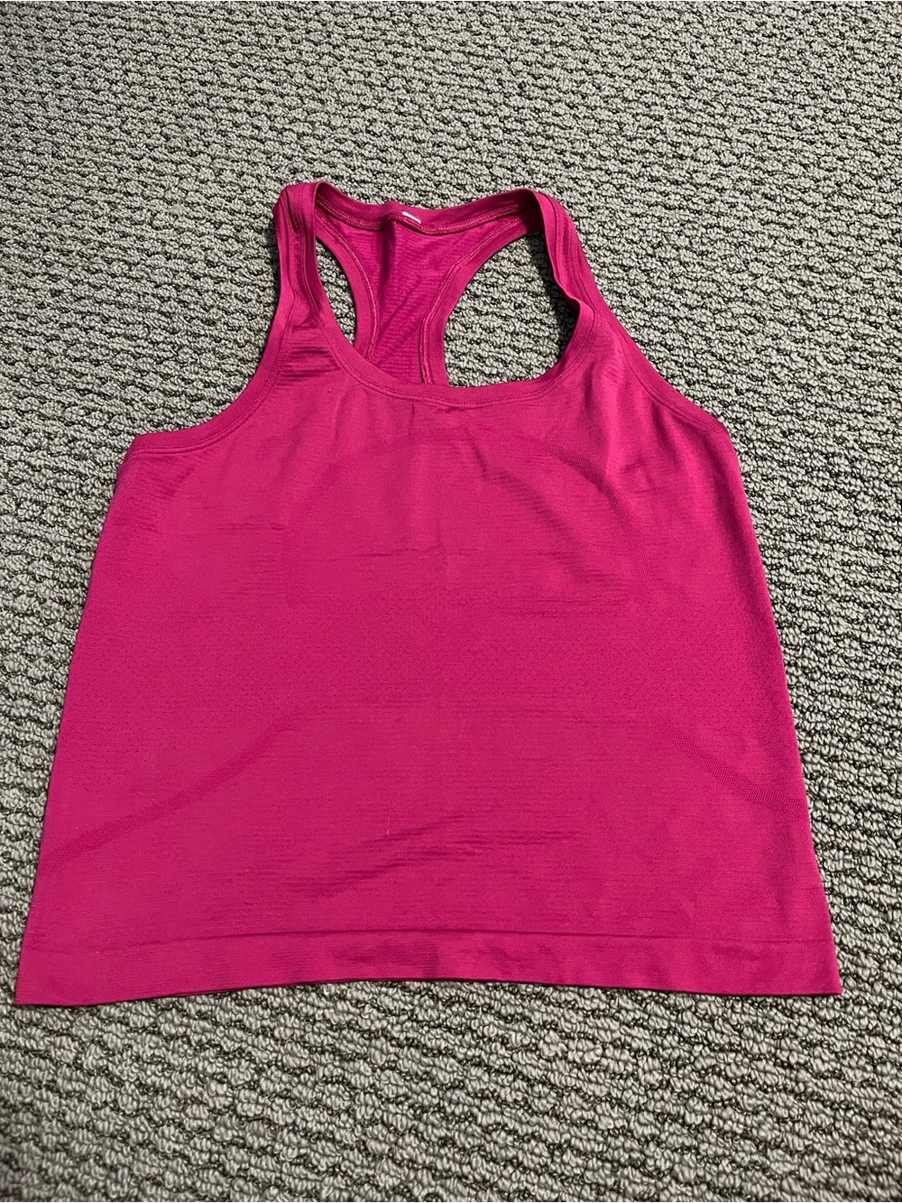 lululemon athletica Bright Fuchsia Racerback Tank (Sz 6)